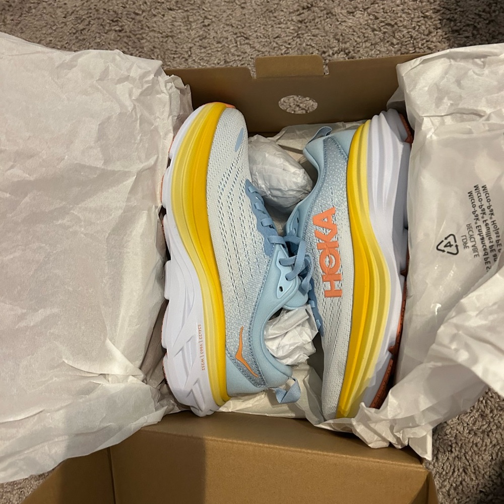 HOKA Bondi 8
